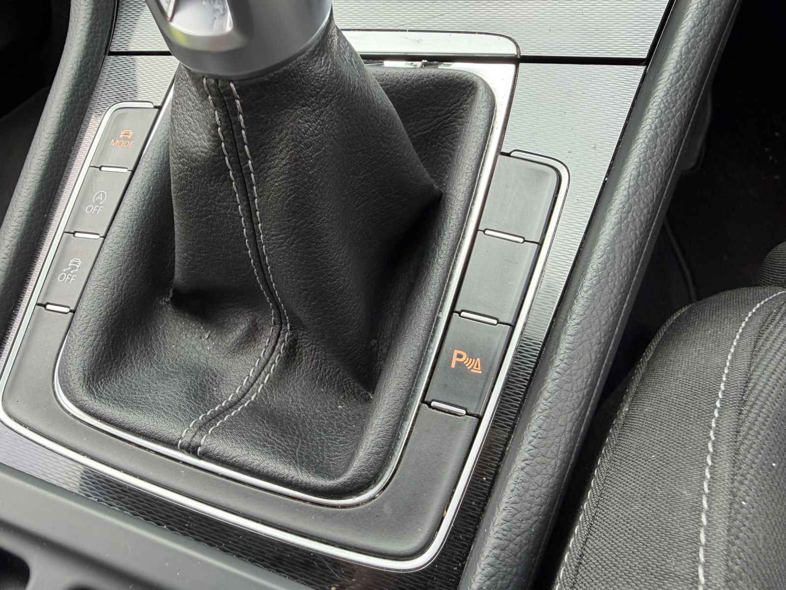 Image of Volkswagen Golf 2.0 TDI BlueMotion Tech GTD Euro 6 (s/s) 3dr