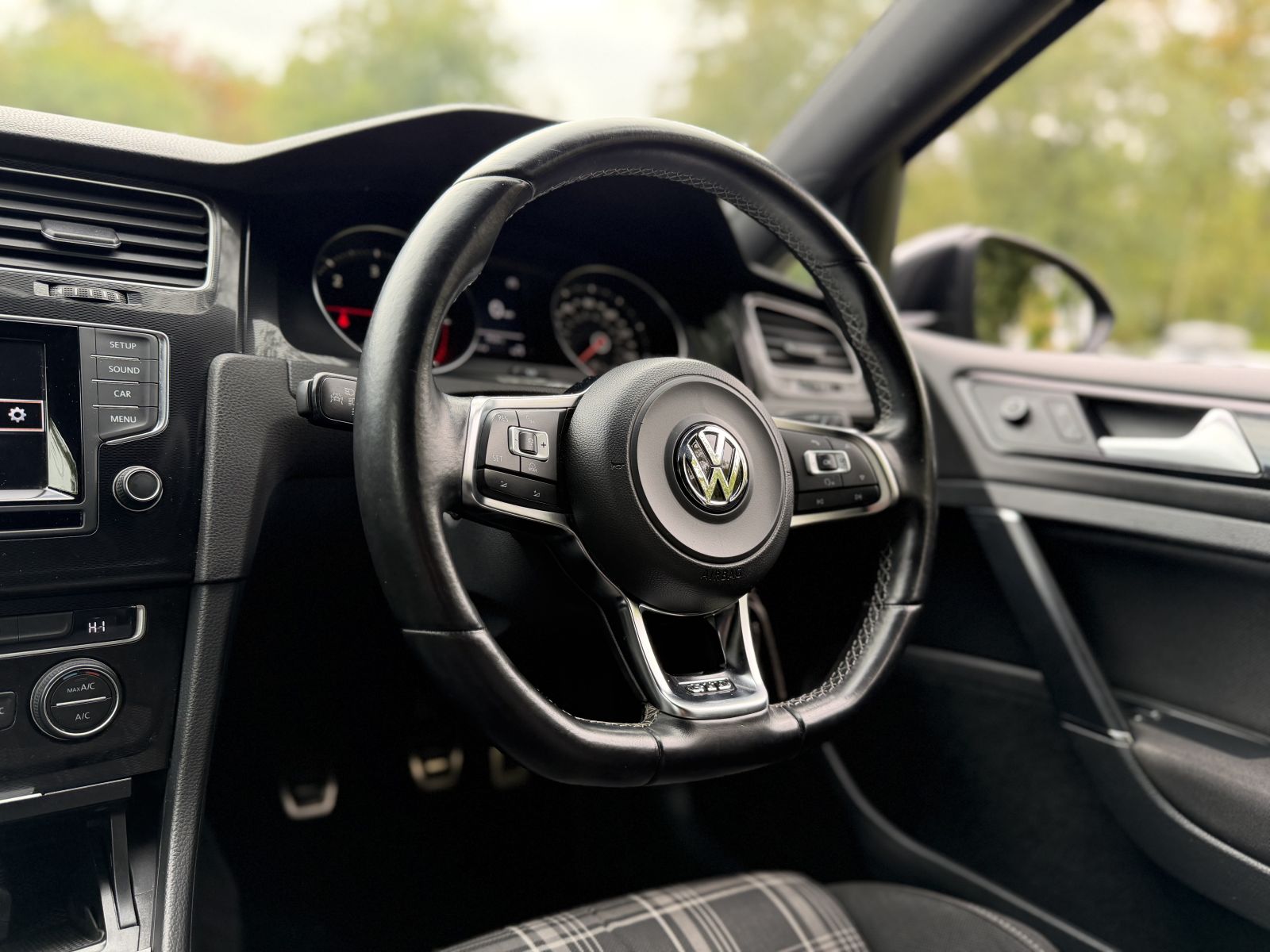 Image of Volkswagen Golf 2.0 TDI BlueMotion Tech GTD Euro 6 (s/s) 3dr