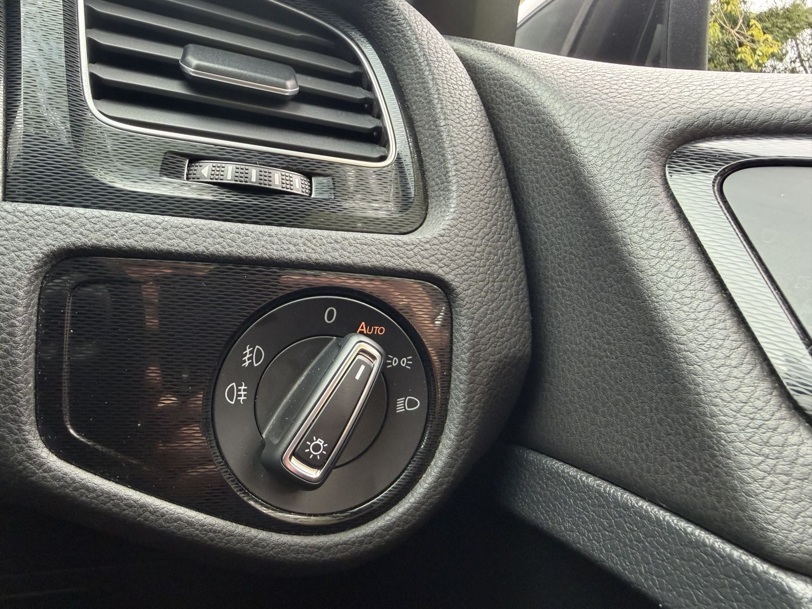 Image of Volkswagen Golf 2.0 TDI BlueMotion Tech GTD Euro 6 (s/s) 3dr