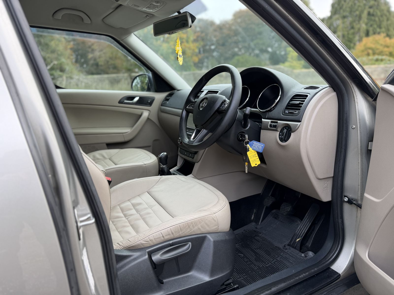 Image of Skoda  Yeti 2.0 TDI Elegance Outdoor 5dr Diesel Manual 4WD Euro 5 (140 ps)