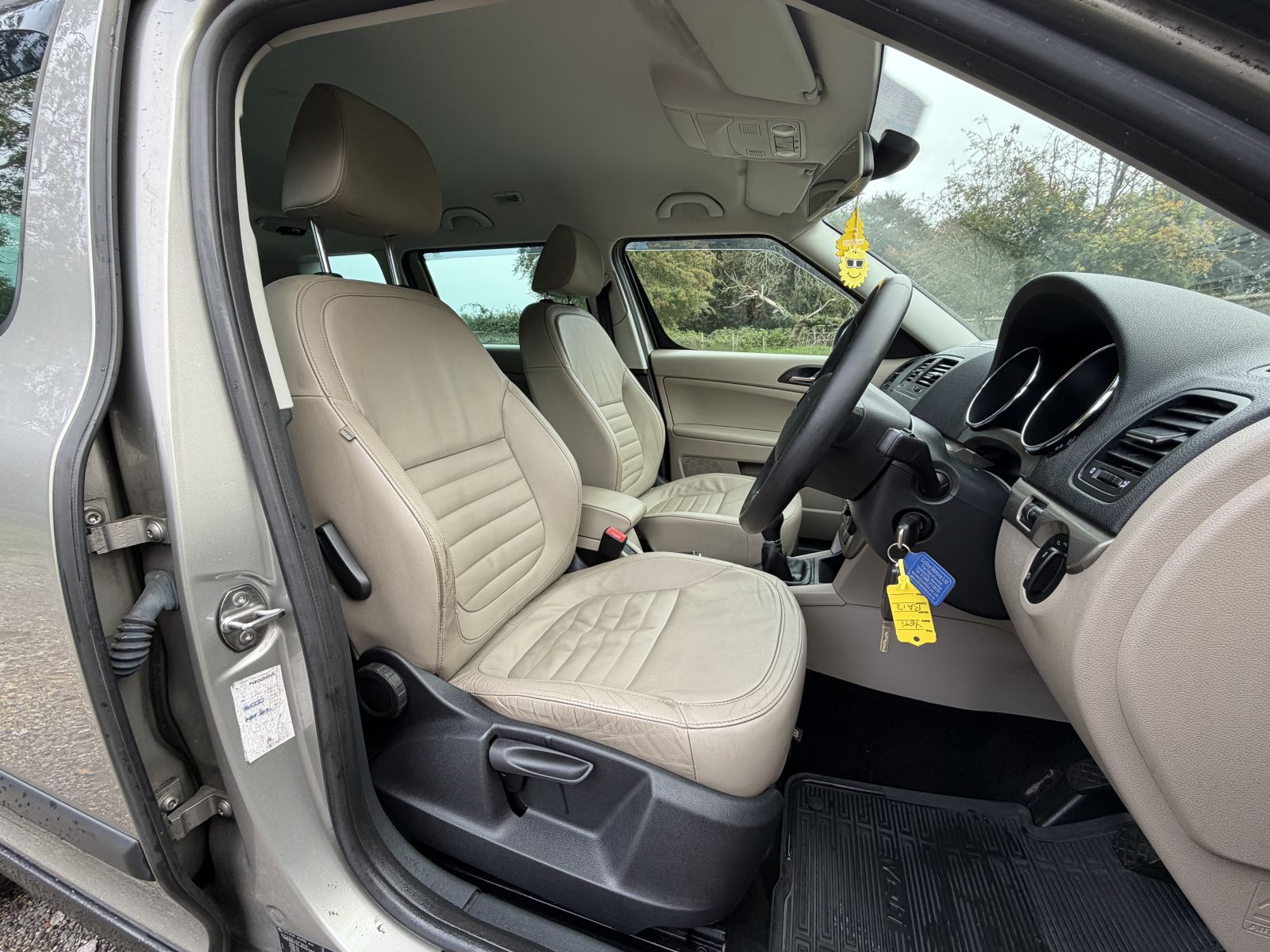 Image of Skoda  Yeti 2.0 TDI Elegance Outdoor 5dr Diesel Manual 4WD Euro 5 (140 ps)