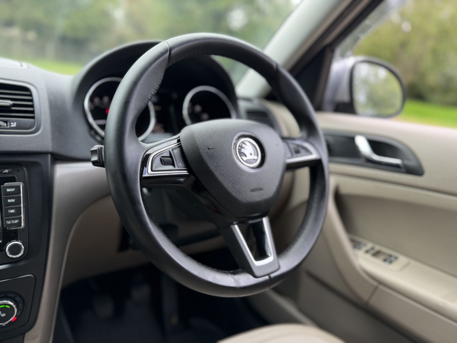 Image of Skoda  Yeti 2.0 TDI Elegance Outdoor 5dr Diesel Manual 4WD Euro 5 (140 ps)