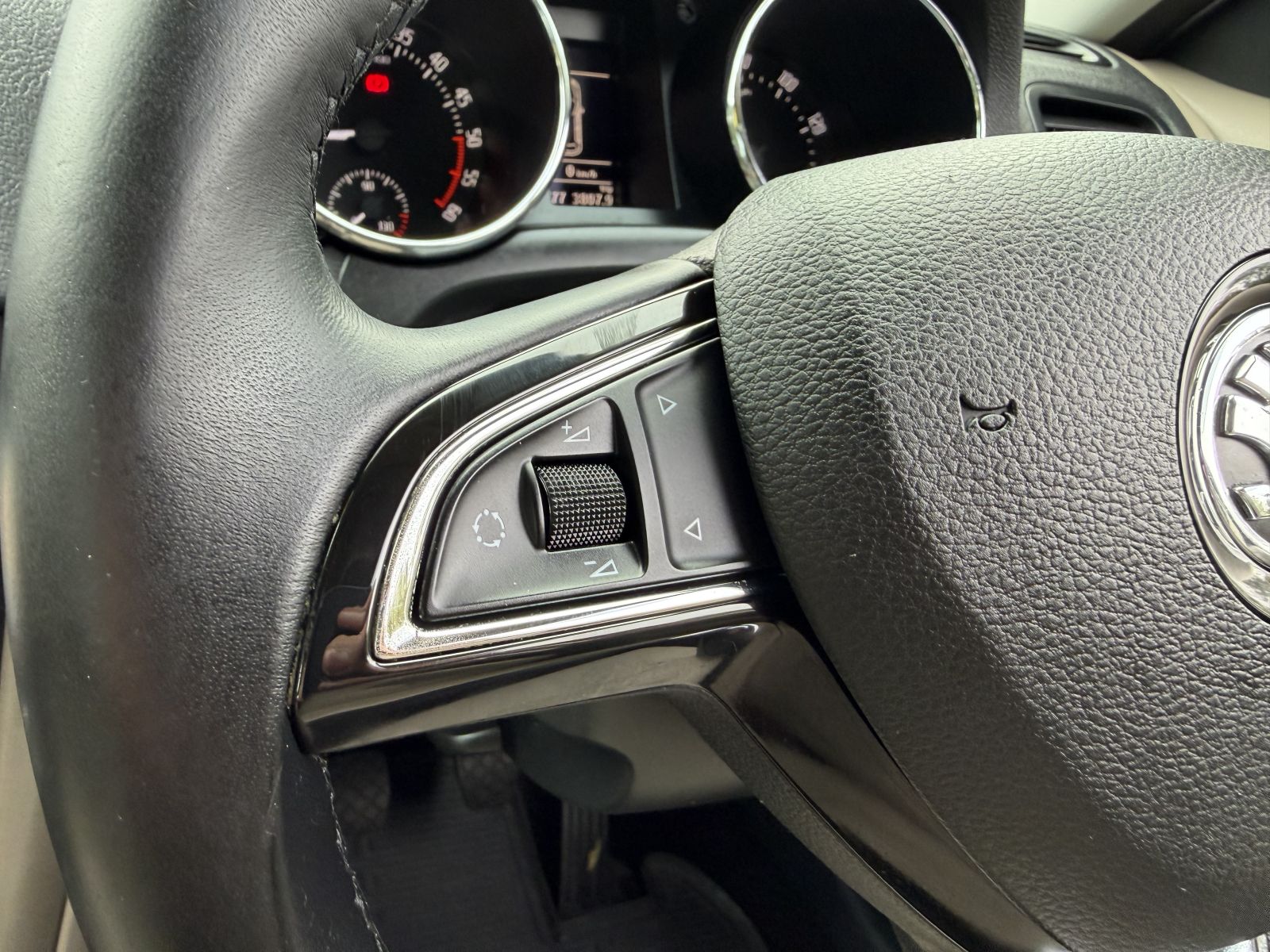 Image of Skoda  Yeti 2.0 TDI Elegance Outdoor 5dr Diesel Manual 4WD Euro 5 (140 ps)