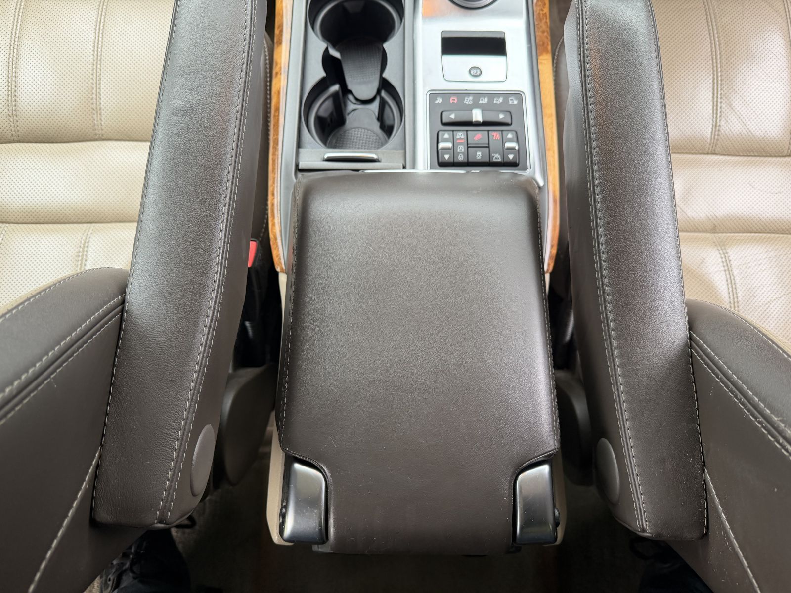 Image of Land Rover  Range Rover Sport 3.0 SD V6 Autobiography Sport Auto 4WD Euro 5 5dr