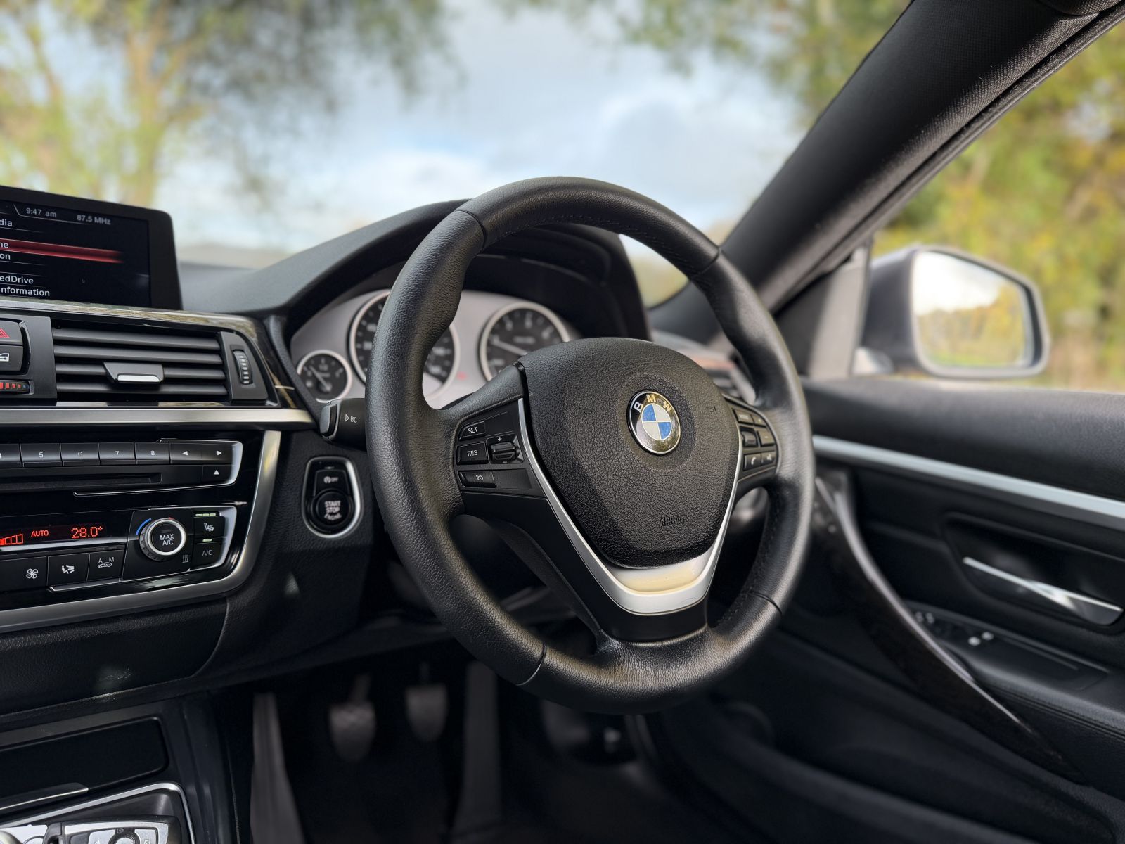 Image of BMW 4 Series 2.0 420d Luxury xDrive Euro 6 (s/s) 2dr