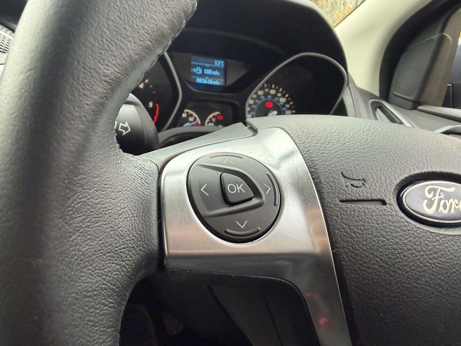 Image of Ford Focus 1.6 TDCi Zetec Euro 5 (s/s) 5dr