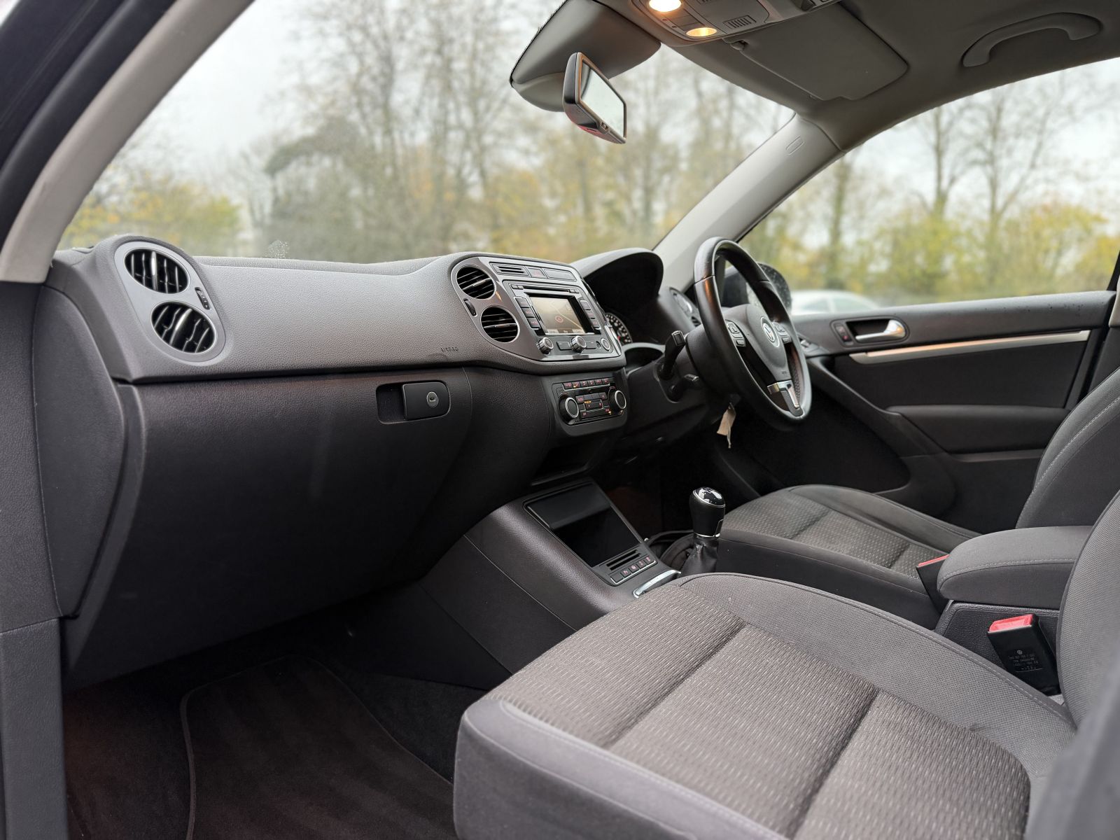 Image of Volkswagen Tiguan 2.0 TDI BlueMotion Tech SE 4WD Euro 5 (s/s) 5dr