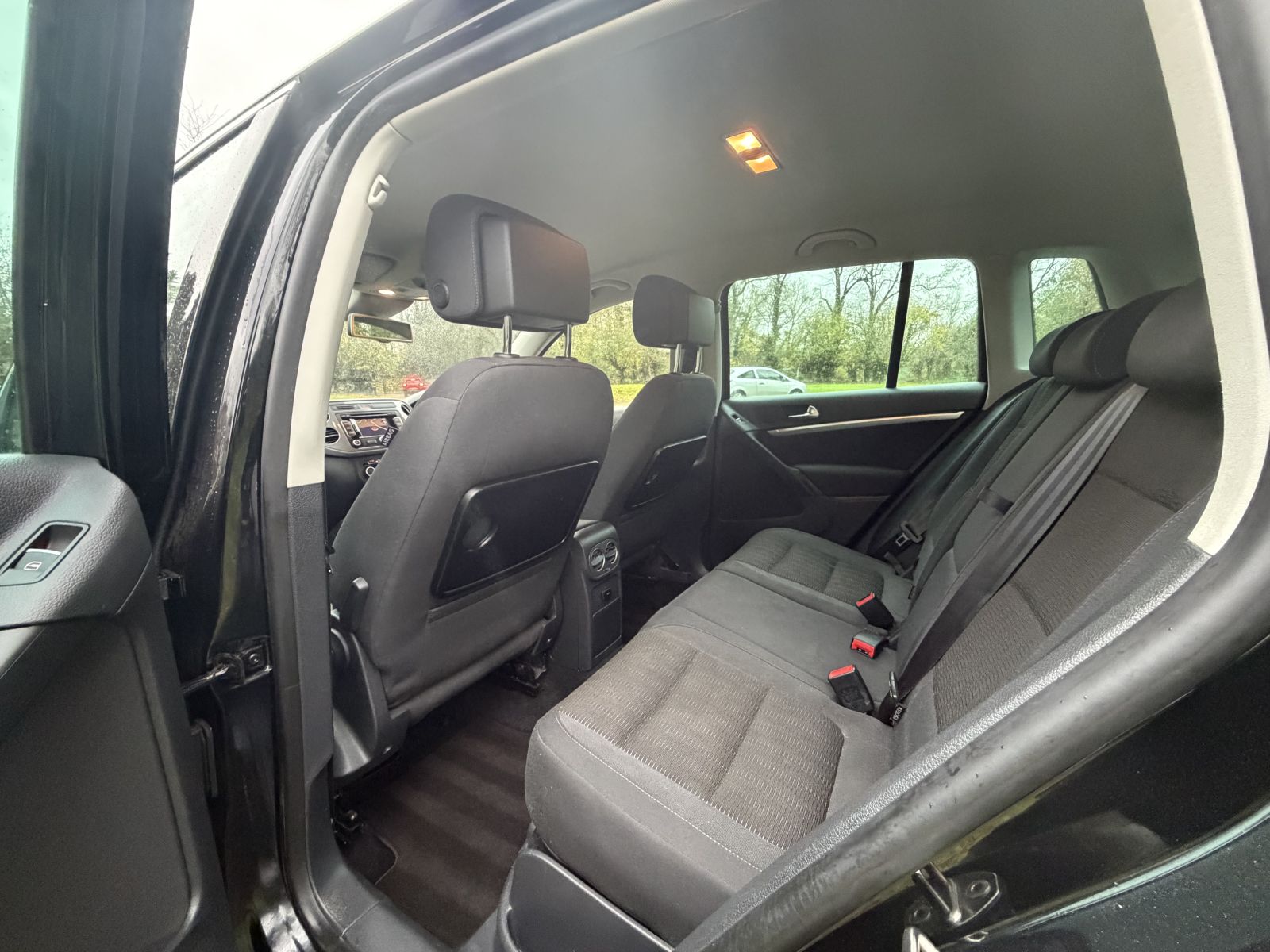 Image of Volkswagen Tiguan 2.0 TDI BlueMotion Tech SE 4WD Euro 5 (s/s) 5dr
