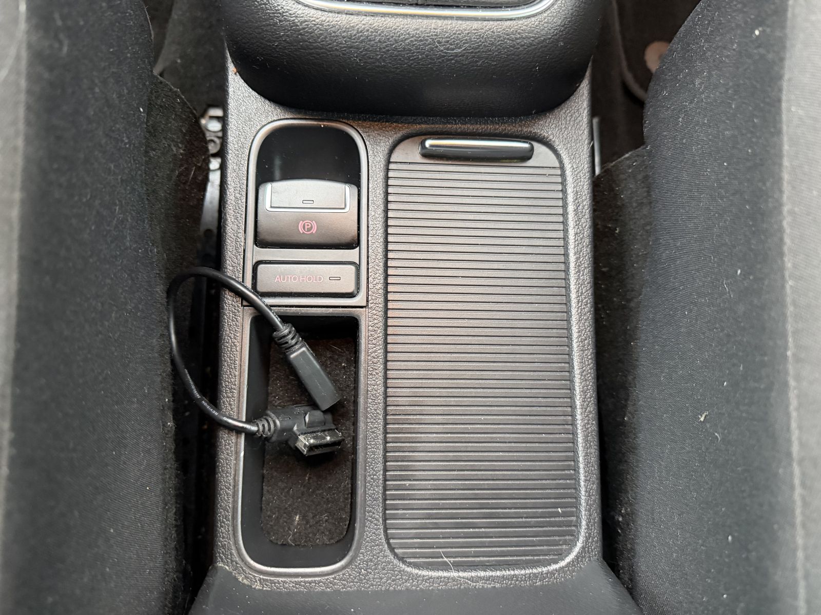 Image of Volkswagen Tiguan 2.0 TDI BlueMotion Tech SE 4WD Euro 5 (s/s) 5dr