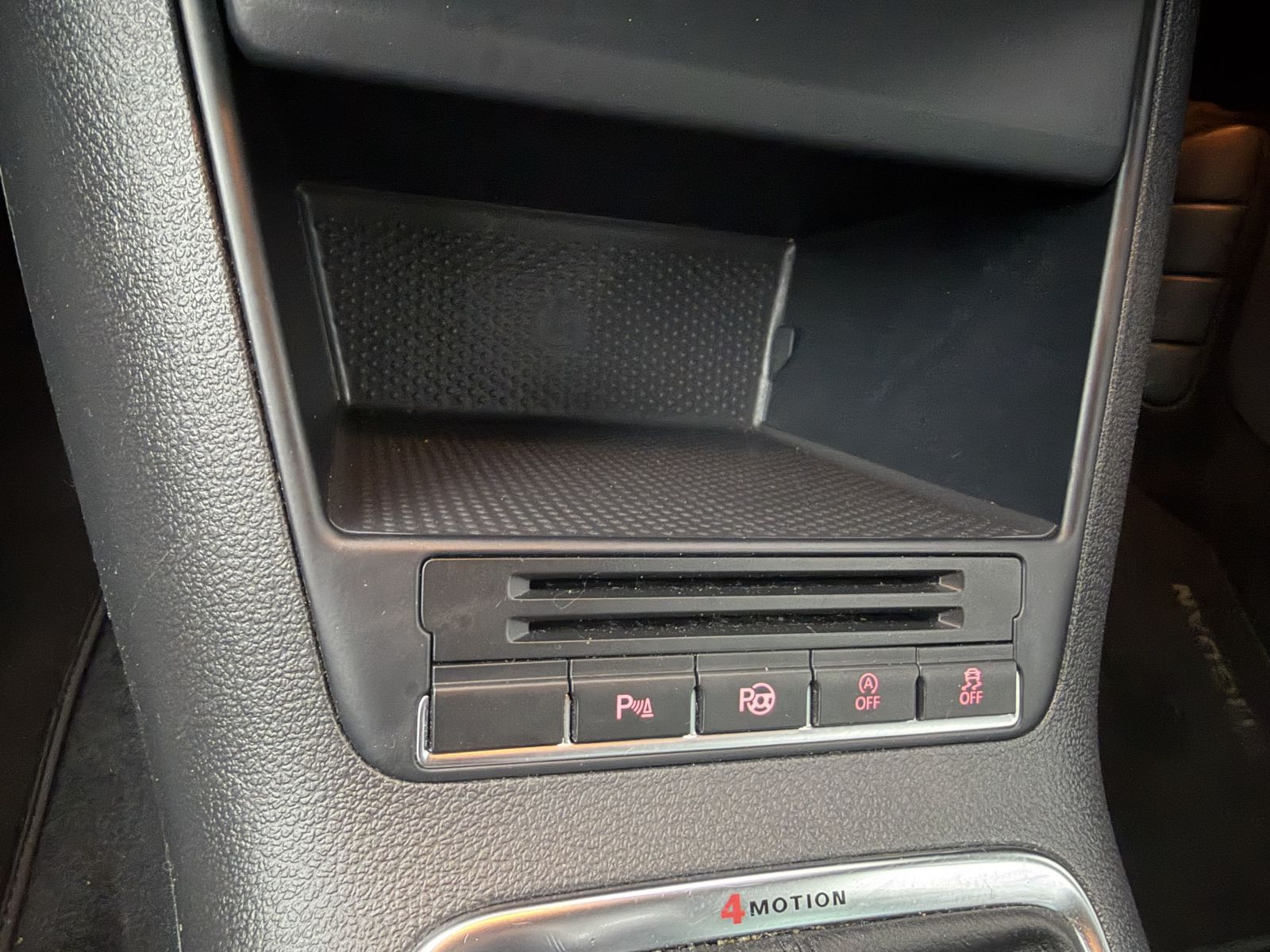 Image of Volkswagen Tiguan 2.0 TDI BlueMotion Tech SE 4WD Euro 5 (s/s) 5dr