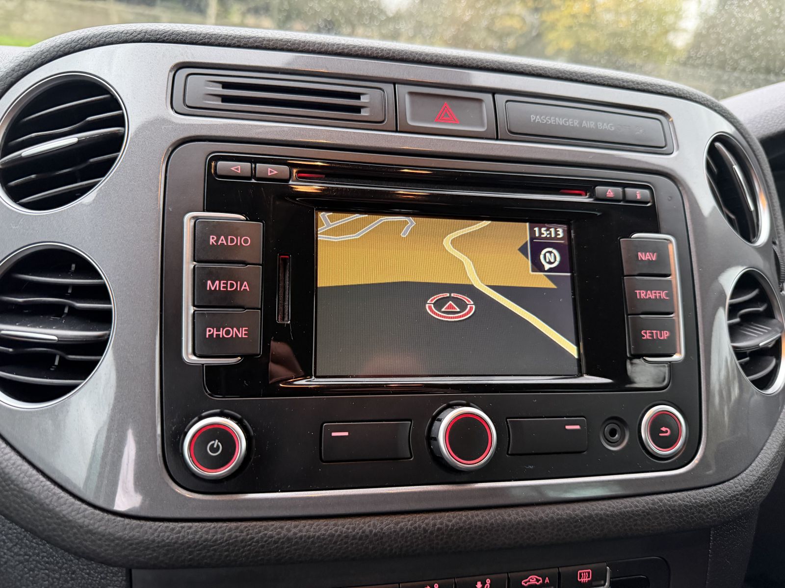 Image of Volkswagen Tiguan 2.0 TDI BlueMotion Tech SE 4WD Euro 5 (s/s) 5dr