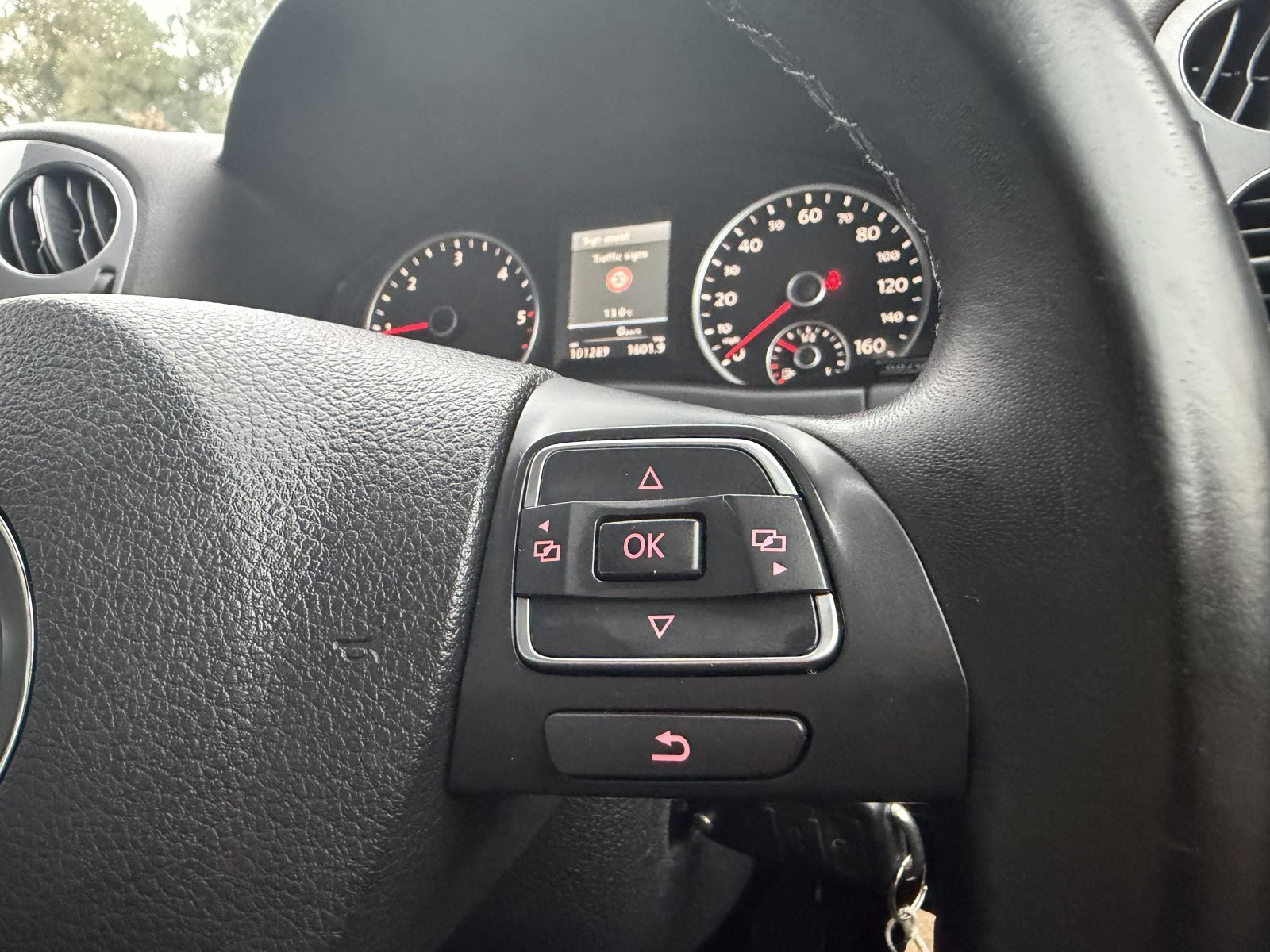 Image of Volkswagen Tiguan 2.0 TDI BlueMotion Tech SE 4WD Euro 5 (s/s) 5dr