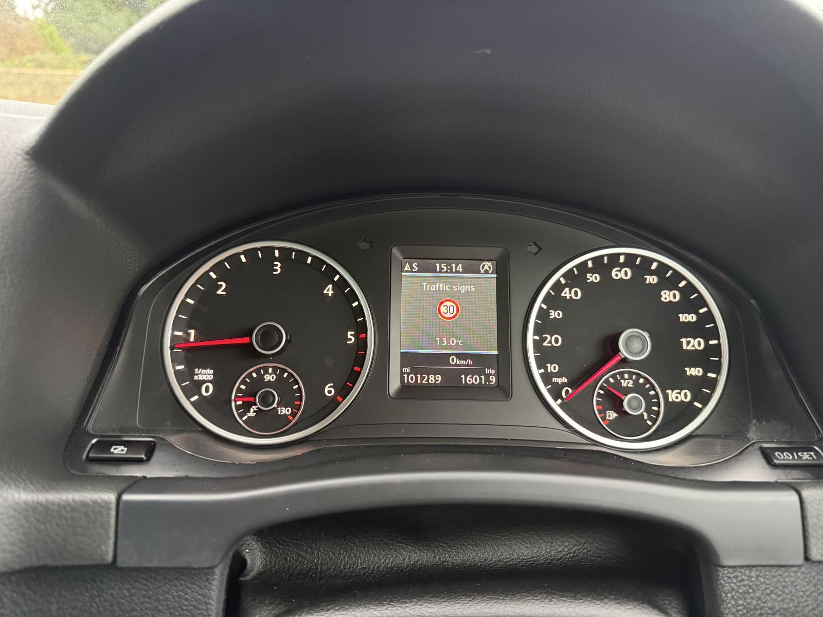 Image of Volkswagen Tiguan 2.0 TDI BlueMotion Tech SE 4WD Euro 5 (s/s) 5dr