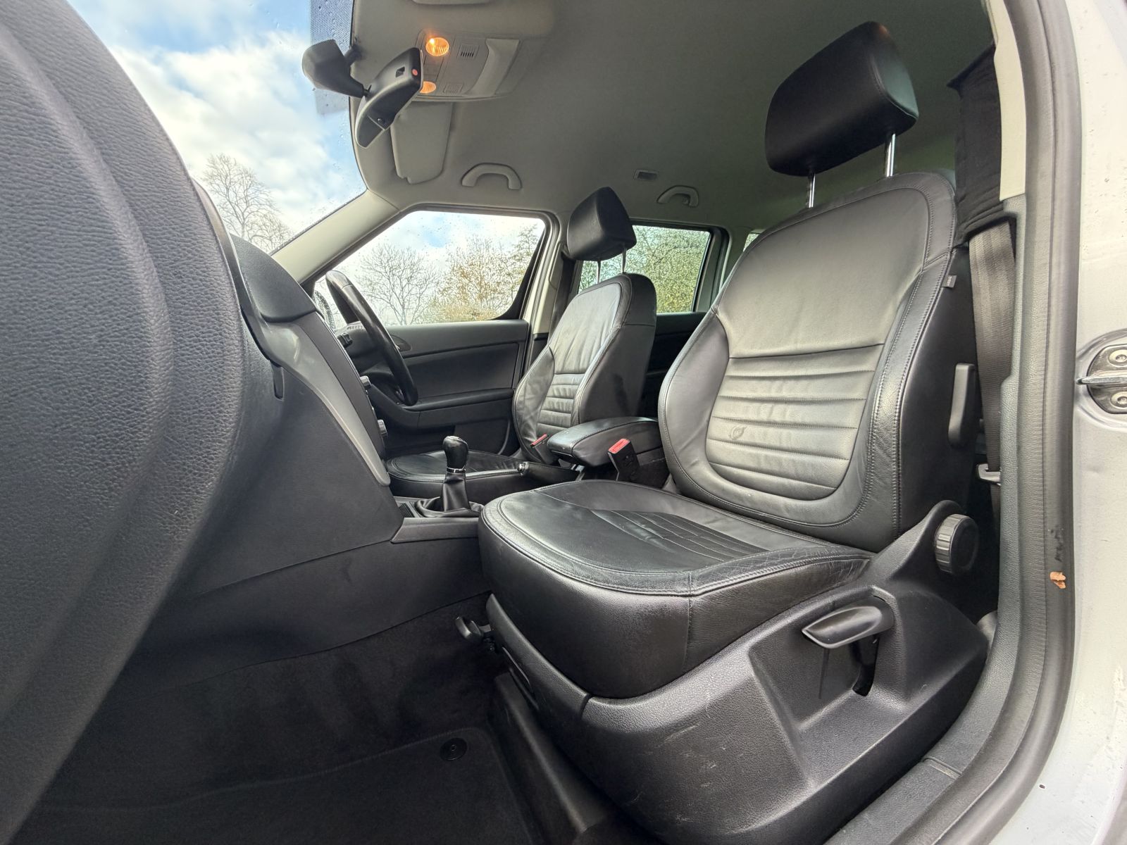 Image of Skoda  Yeti 1.6 TDI GreenLine II Elegance Euro 5 (s/s) 5dr