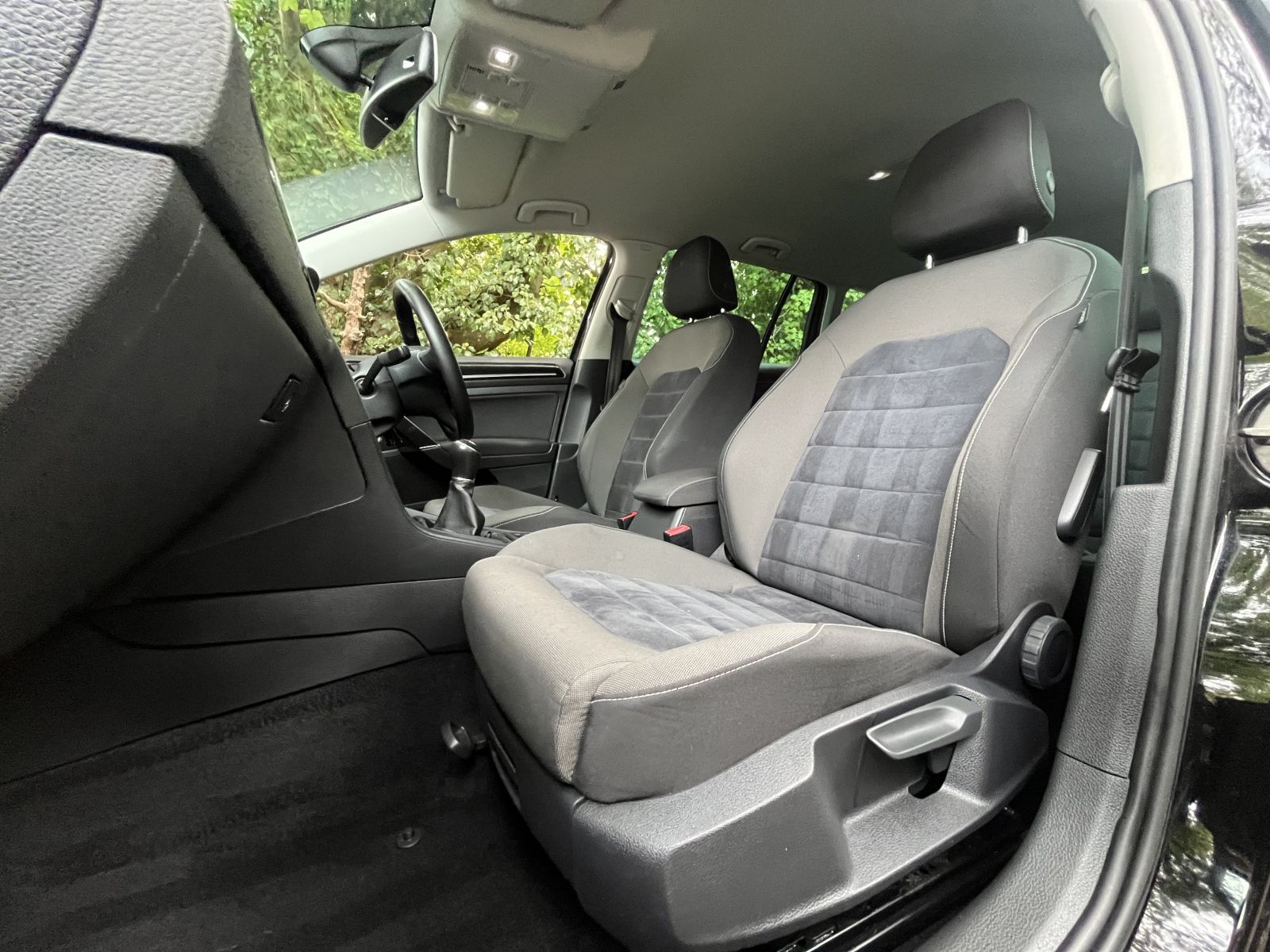 Image of Volkswagen  Golf 2.0 TDI BlueMotion Tech GT Euro 5 (s/s) 5dr
