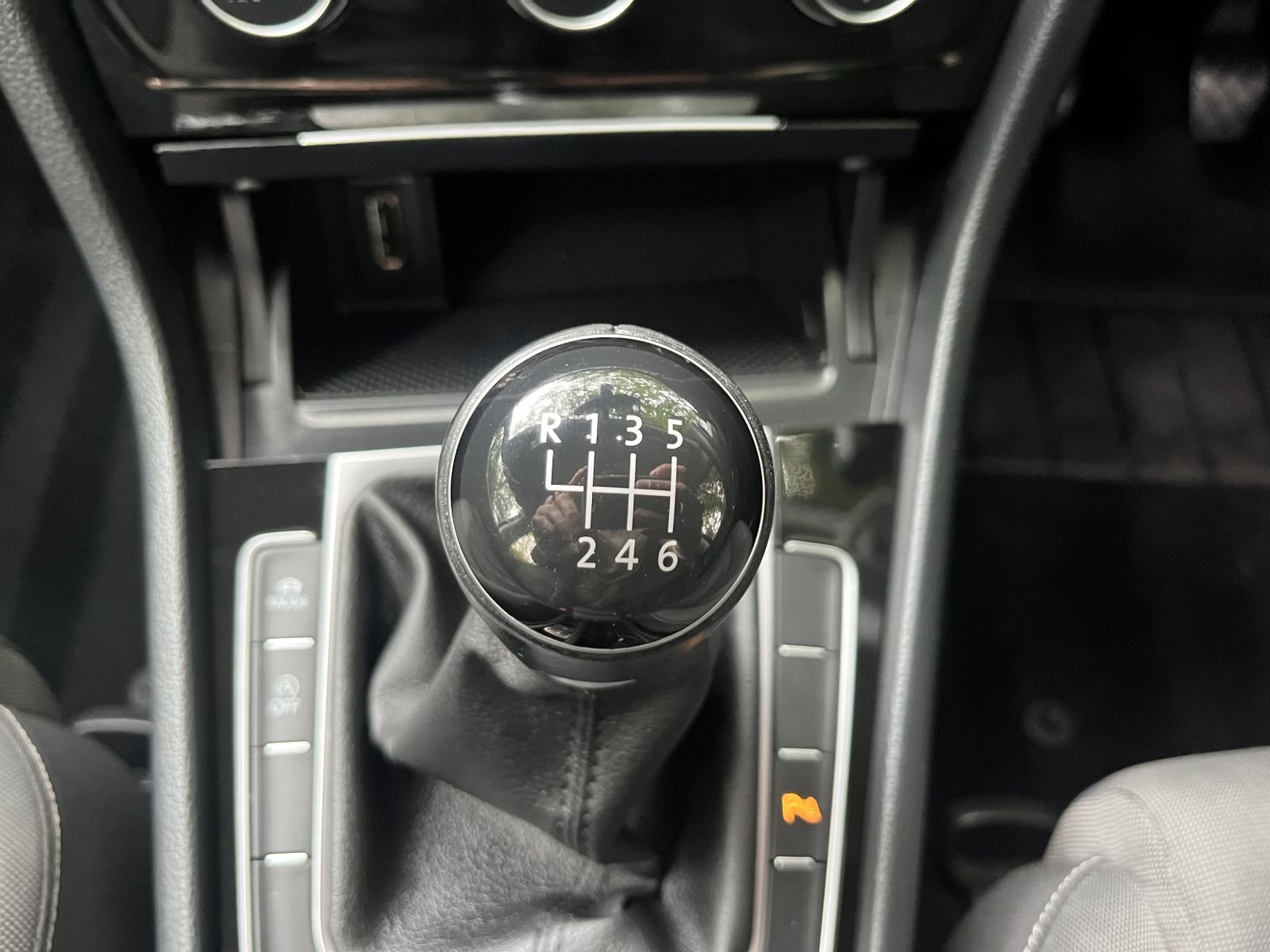 Image of Volkswagen  Golf 2.0 TDI BlueMotion Tech GT Euro 5 (s/s) 5dr