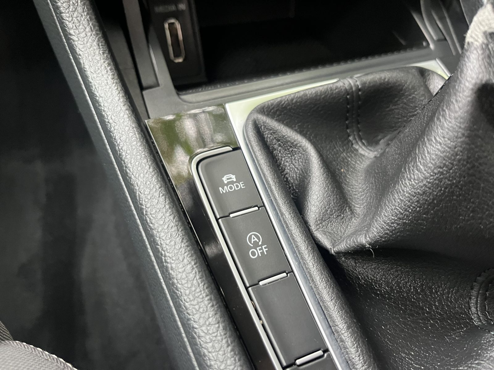 Image of Volkswagen  Golf 2.0 TDI BlueMotion Tech GT Euro 5 (s/s) 5dr