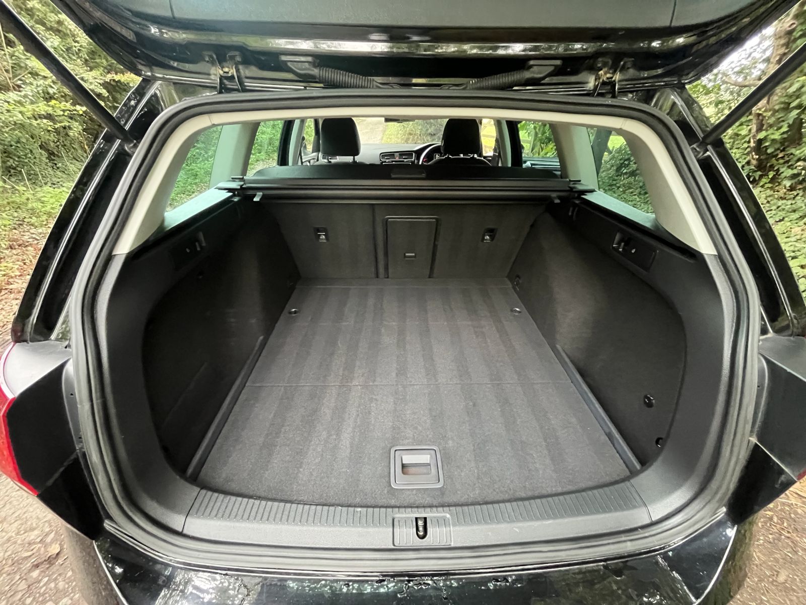 Image of Volkswagen  Golf 2.0 TDI BlueMotion Tech GT Euro 5 (s/s) 5dr