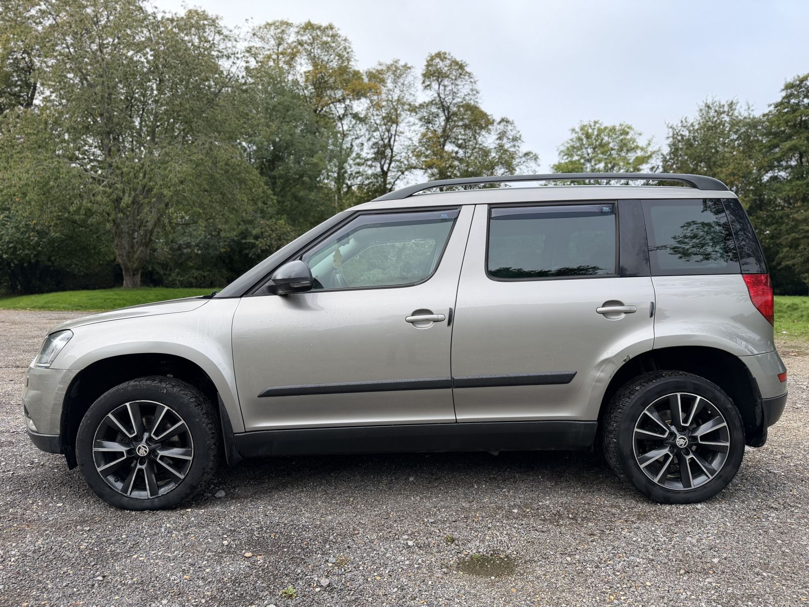 Image of Skoda  Yeti 2.0 TDI Elegance Outdoor 5dr Diesel Manual 4WD Euro 5 (140 ps)